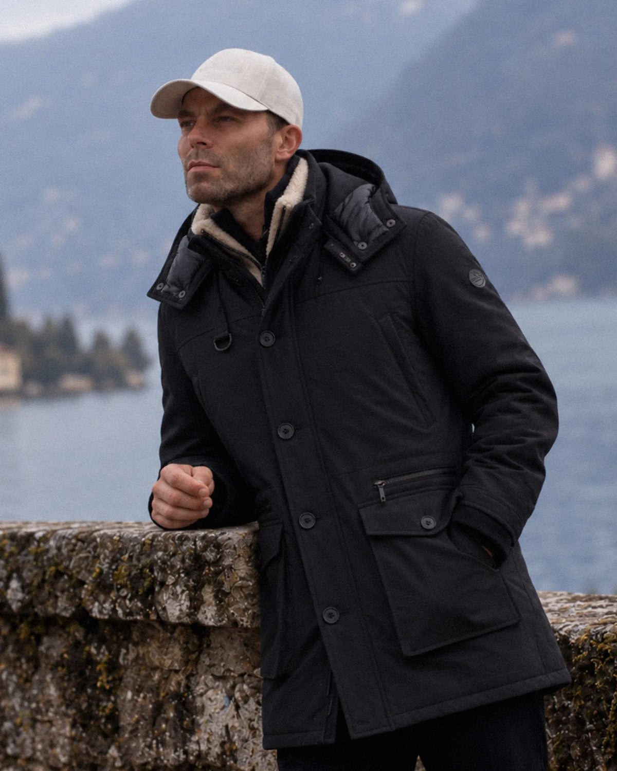 60012_BLANK_Livigno_BLANK_Classico_BLANK_Black_BLANK_-_BLANK_lifestyle3