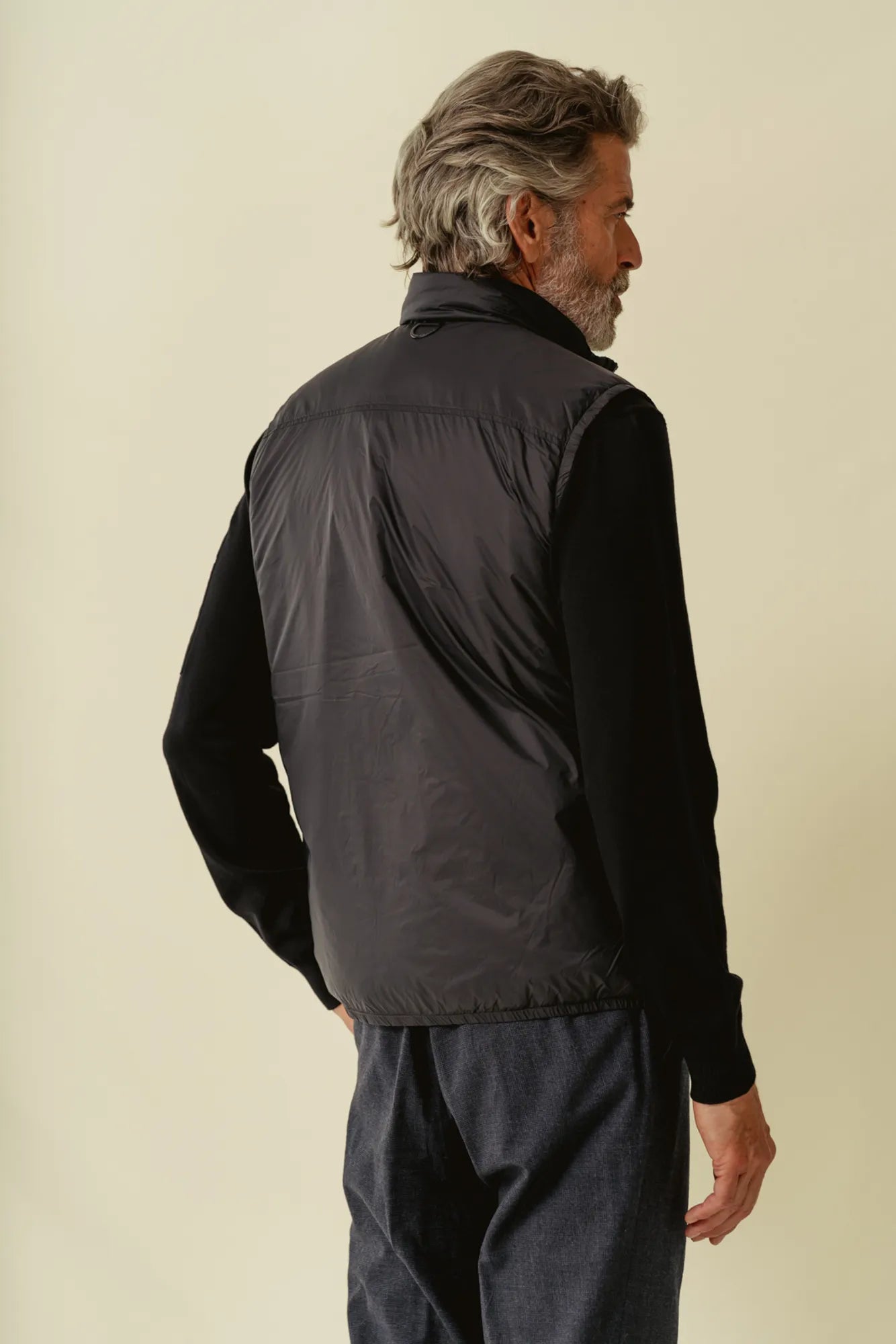 Burano_BLANK_black_4