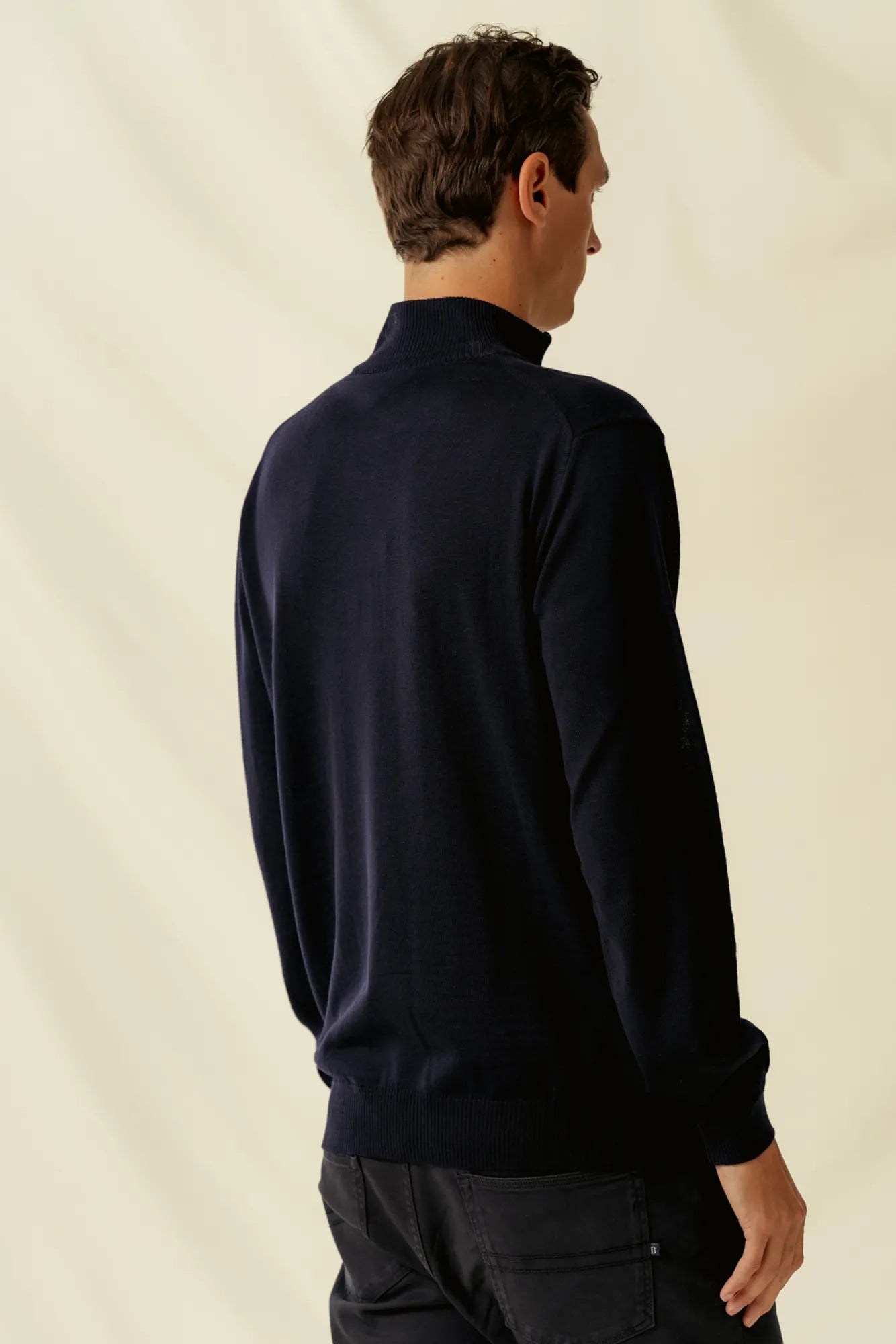 Lucca_BLANK_blue_3