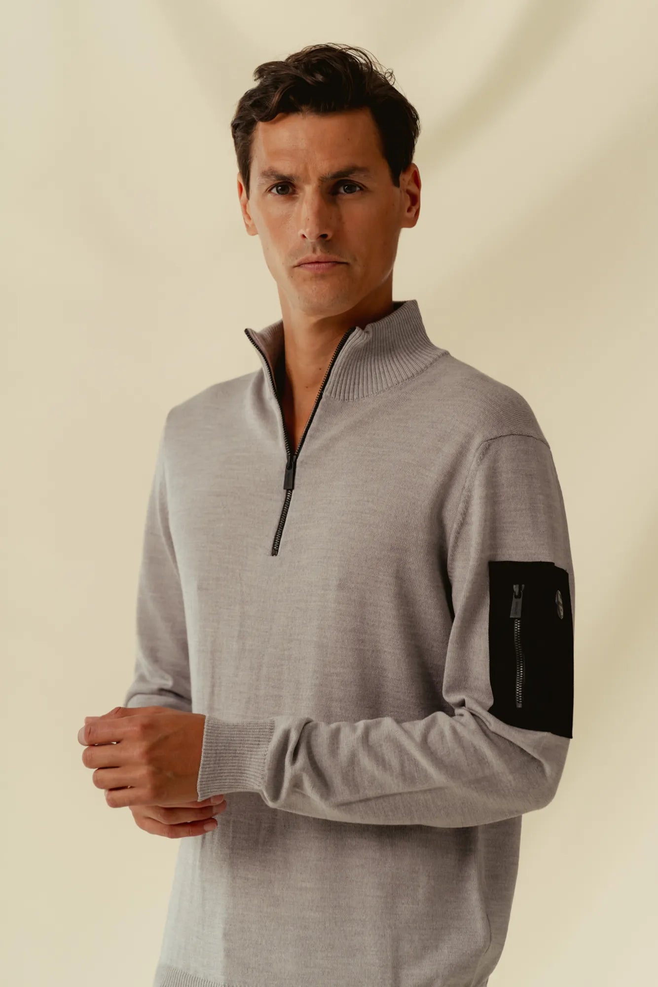 Lucca_BLANK_grey-1