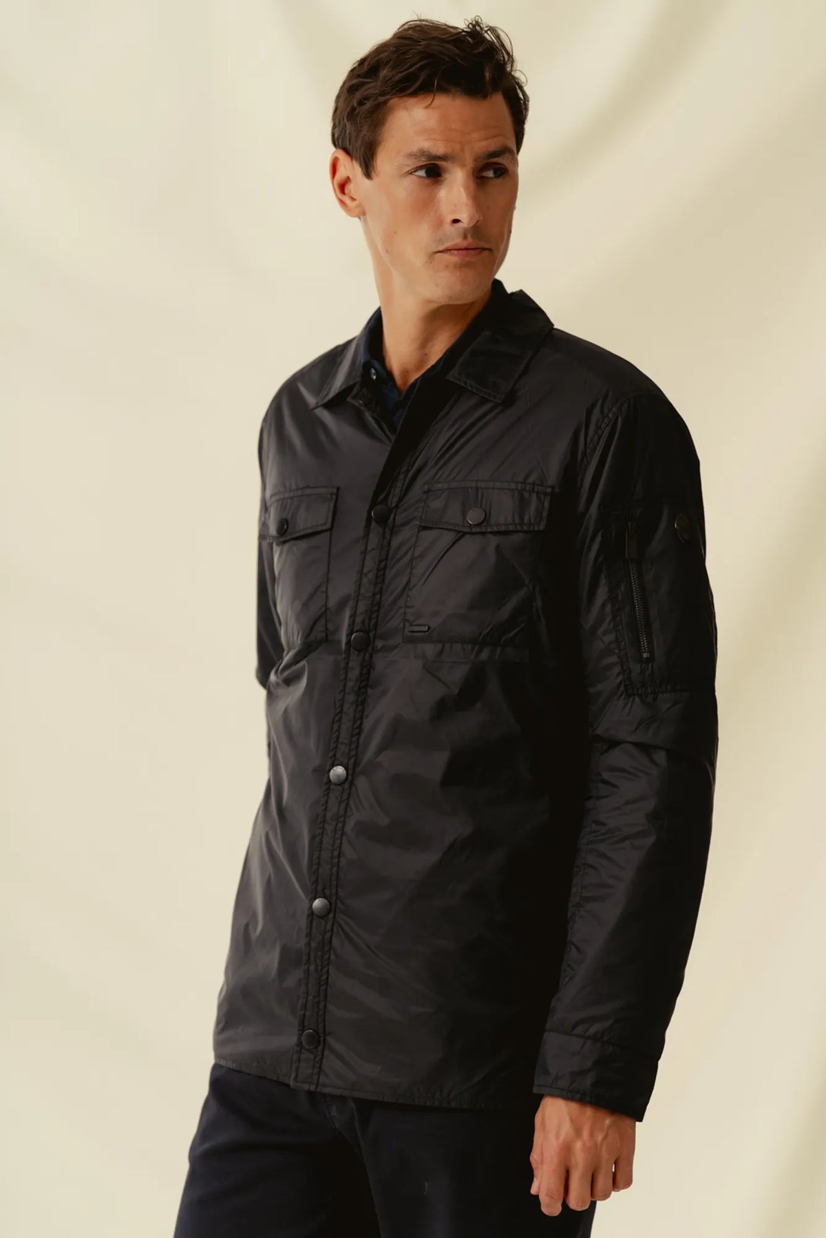 Posatino_BLANK_black_3