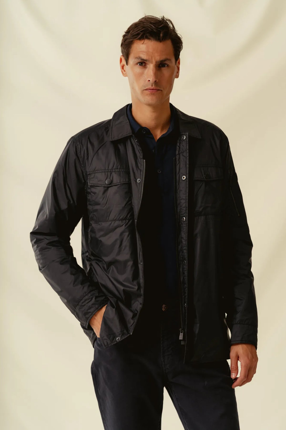 Posatino_BLANK_black_4