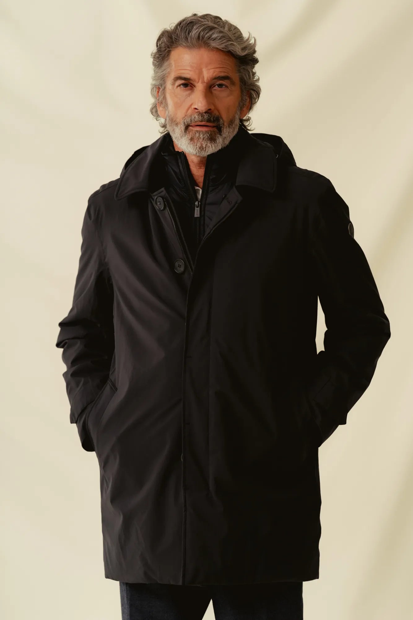 Rivello_BLANK_black-1